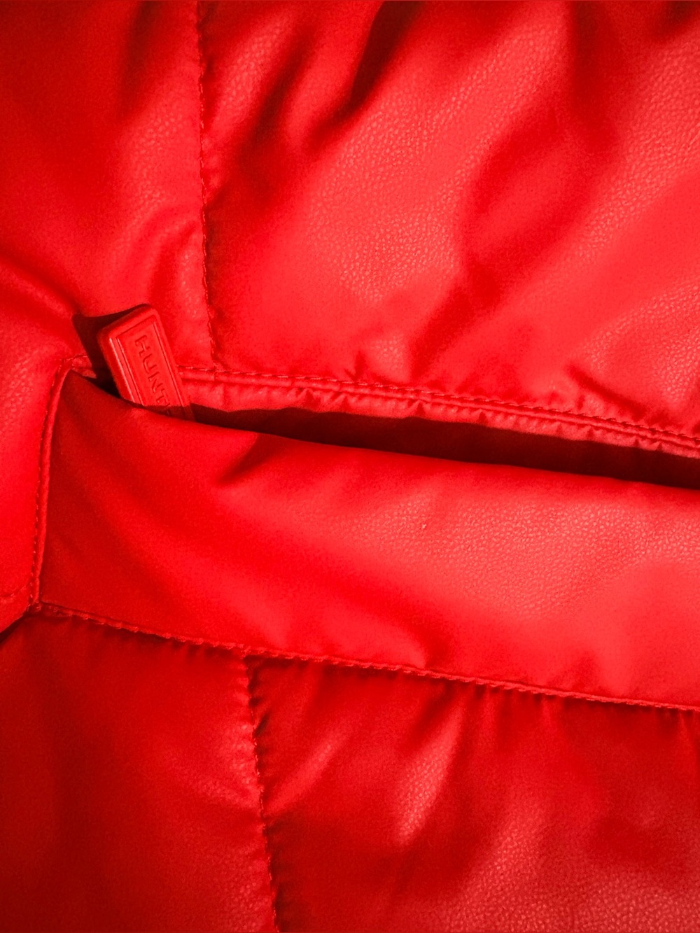 Hunter Red Quilted Hooded Puffer Vest - Picture 8 of 11